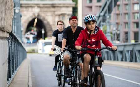 Escolhe uma bicicleta e faz o teu próprio passeio em Budapeste-24 horas