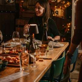 Prova de vinhos húngaros no centro de Budapeste