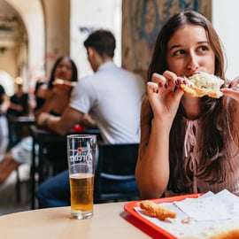 Budapeste: Tour gastronômico guiado a pé com comida e bebida