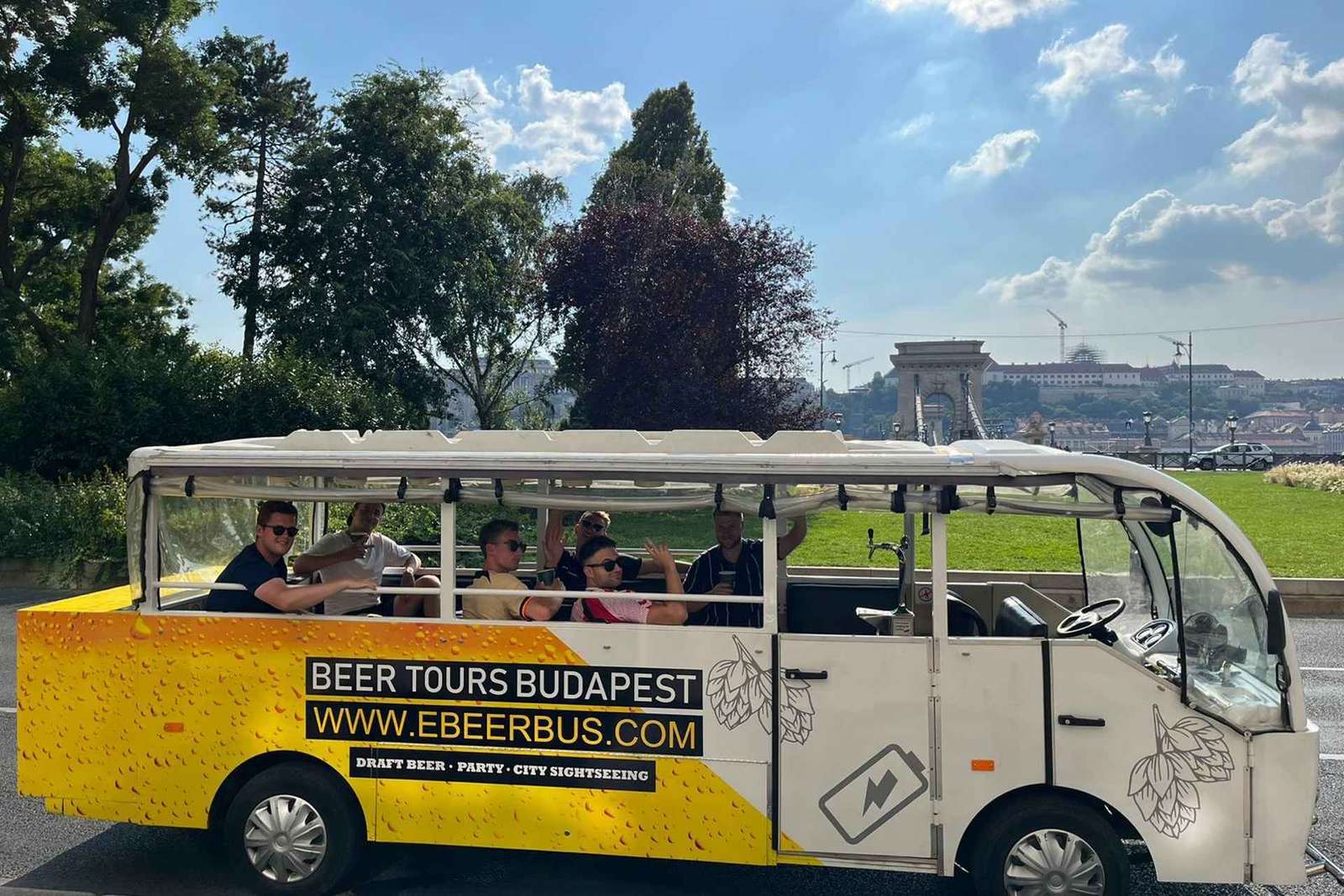 Budapeste: Passeio turístico particular eBeerBus