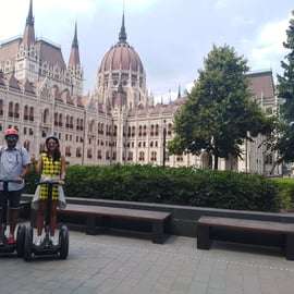 Budapeste: Tour de Segway guiado ao vivo pelo distrito do castelo
