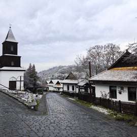Passeio particular por Hollókő e Eger com experiência de câmera obscura