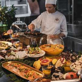 Budapeste: NYE ou Cruzeiro com Jantar Festivo River Diva Exclusive