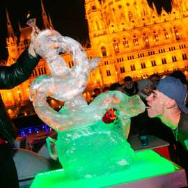 Budapeste: Cruzeiro turístico com bebidas ilimitadas