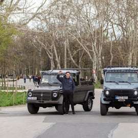 Passeio turístico clássico pela cidade de Budapeste em jipe russo