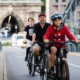 Escolhe uma bicicleta e faz o teu próprio passeio em Budapeste-24 horas