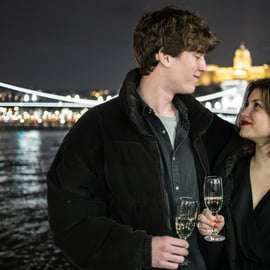Budapeste: Cruzeiro noturno com bebidas e música ao vivo