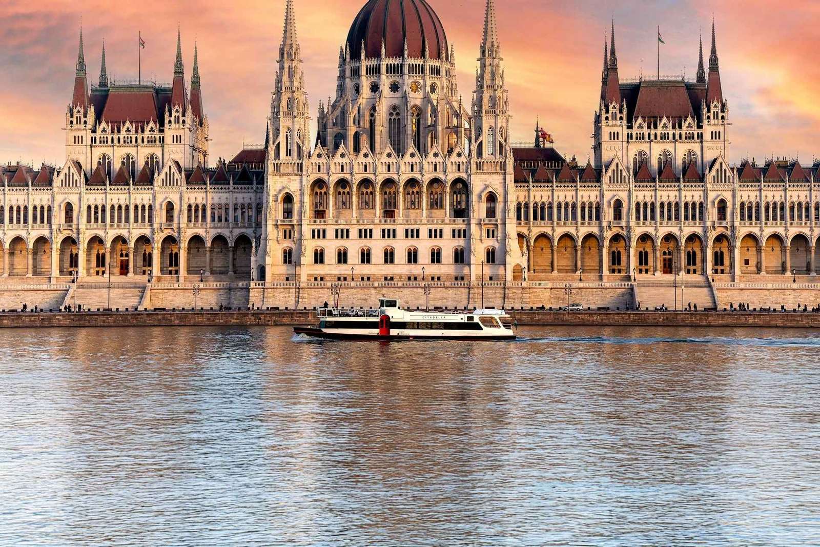 Budapeste: Cruzeiro Turístico Premium com Tokaj Frizzante