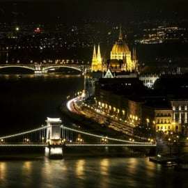 Budapeste: Cruzeiro turístico noturno no Danúbio