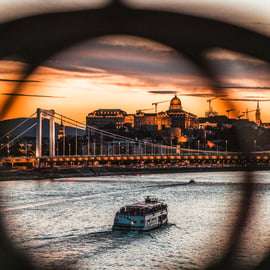 Budapeste: Cruzeiro pelos destaques da cidade com drinque de boas-vindas
