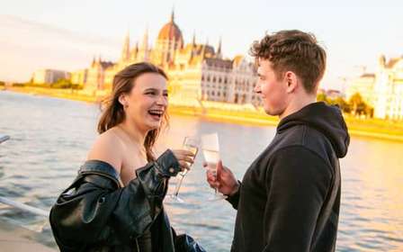 Budapeste: Cruzeiro no Rio Danúbio com Prosecco Ilimitado