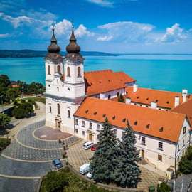 De Budapeste: Viagem de um dia ao Lago Balaton e Tihany, incluindo Esztergom