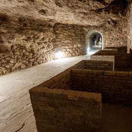Budapeste: O cerco do Castelo de Buda durante a Segunda Guerra Mundial e a visita ao abrigo anti-bombas