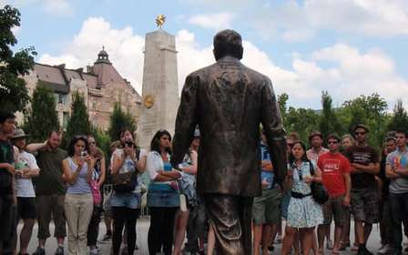 Budapeste: Excursão a Pé Guiada com Contador de Histórias Local