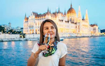 Budapeste: Cruzeiro noturno com bebidas e música ao vivo