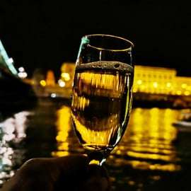 Budapeste: Cruzeiro pelos destaques da cidade com drinque de boas-vindas