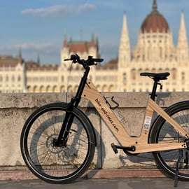 Budapeste: Passeio guiado de bicicleta elétrica pelo centro da cidade