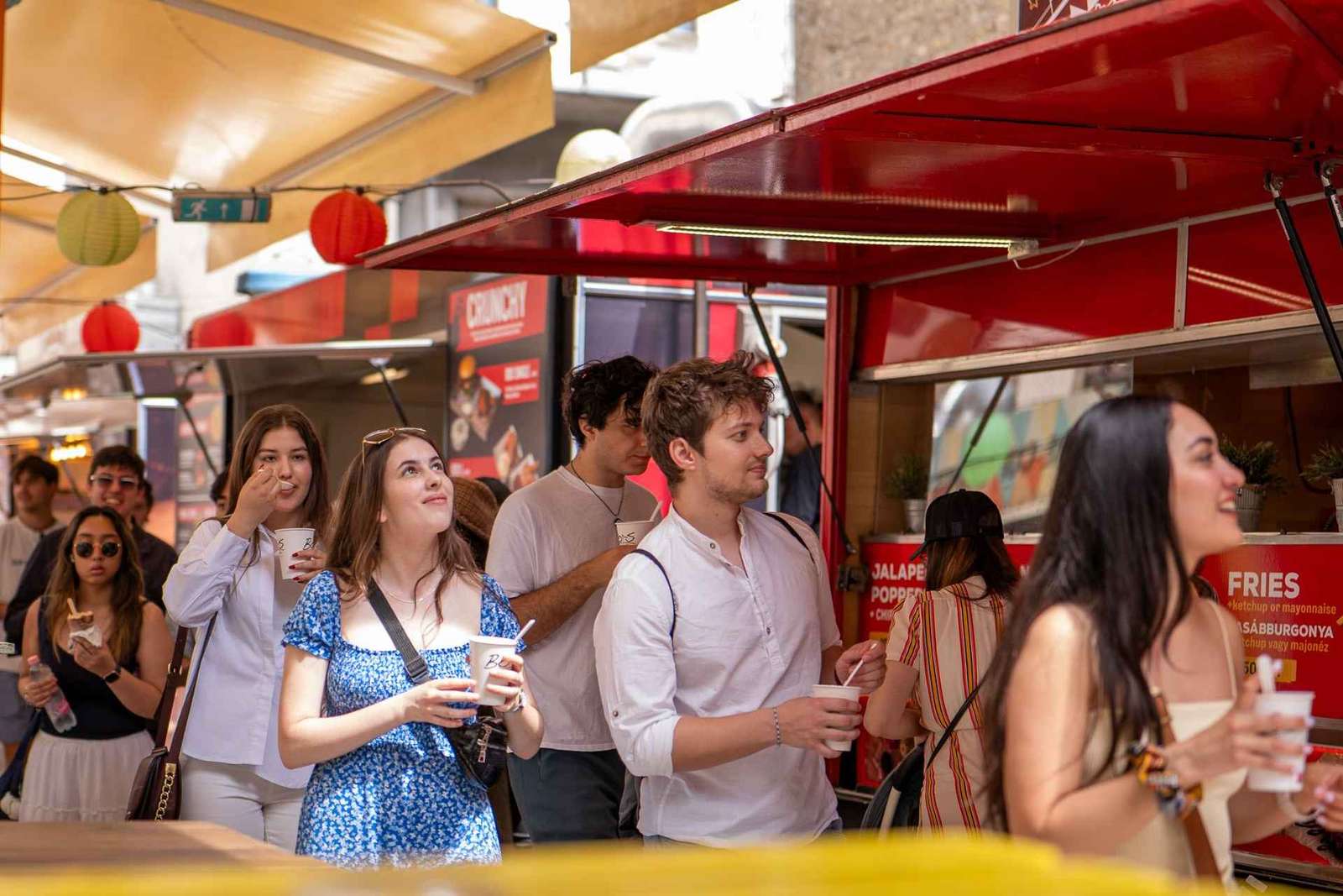 Budapeste: Tour gastronômico guiado com vinho, cerveja e shots