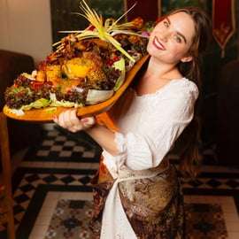 Budapeste: Jantar de Banquete Real com Bebidas e Espetáculos ao Vivo