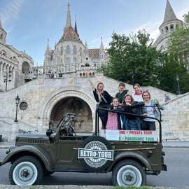 Budapeste: City tour particular com jipe russo