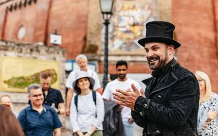 Budapeste: Visita nocturna aos vampiros e mitos do distrito do Castelo de Buda
