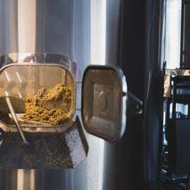 Budapeste: Visita à cervejaria "First Craft Beer" e prova de cerveja