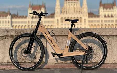 Budapeste: Passeio guiado de bicicleta elétrica pelo centro da cidade