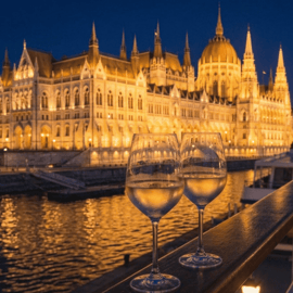 Budapeste: Cruzeiro Noturno com Prosecco, Vinho e Cerveja Ilimitados