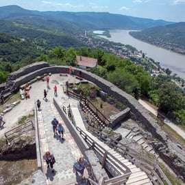 De Budapeste: Viagem de 1 dia à Curva do Danúbio em inglês