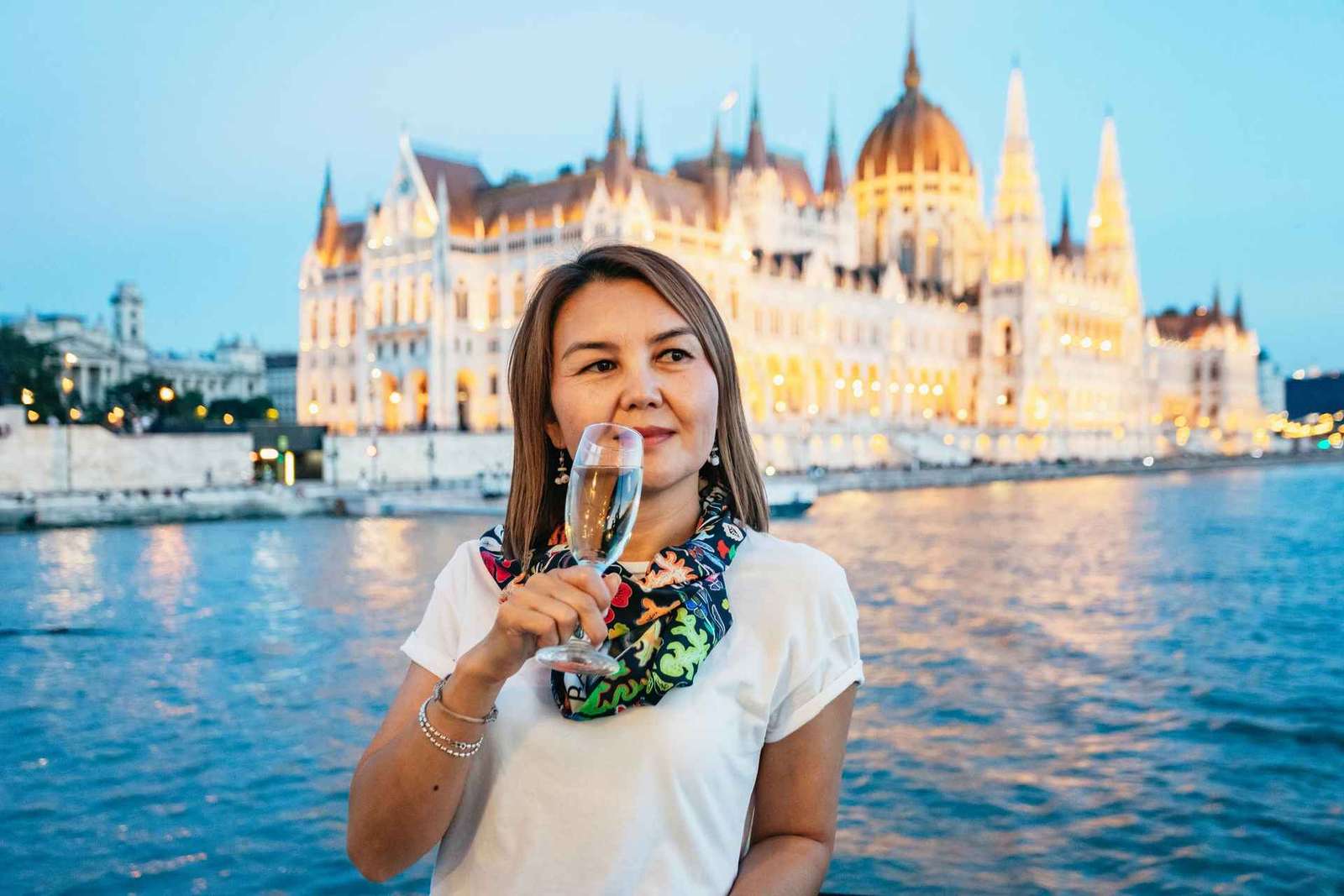 Budapeste: Cruzeiro noturno com bebidas e música ao vivo