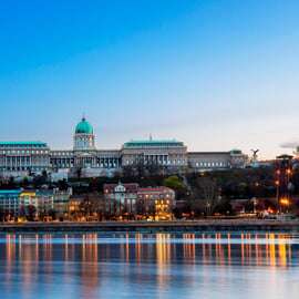 Budapeste: Caminhada pelo Castelo de Buda com o Salão de Santo Estêvão
