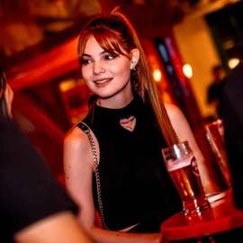 Budapeste: Ruin Bar Pub Crawl com ingressos de entrada