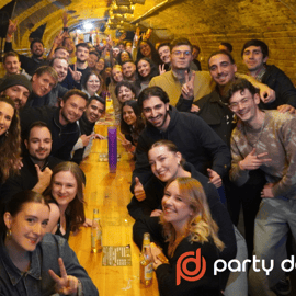Budapeste: Visita guiada a Ruin Bars com jogos e 6 shots