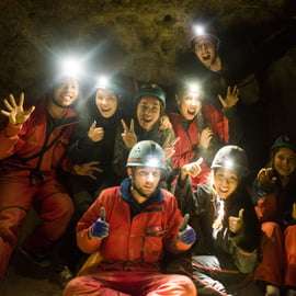 Budapeste: Excursão de aventura em espeleologia com guia de turismo