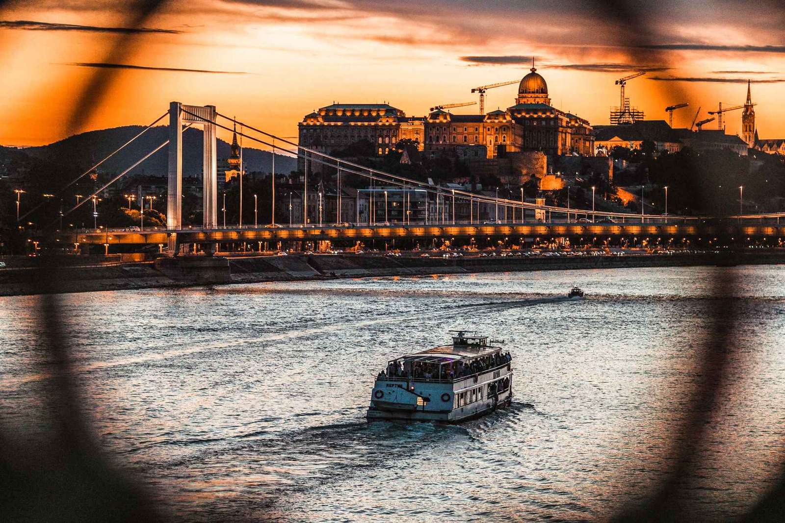 Budapeste: Cruzeiro pelos destaques da cidade com drinque de boas-vindas