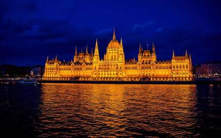Budapeste: Cruzeiro Flutuante Lotus com bebidas ilimitadas