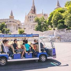 Budapeste: Autocarro Elétrico Hop-On Hop-Off Oficial do Castelo de Buda
