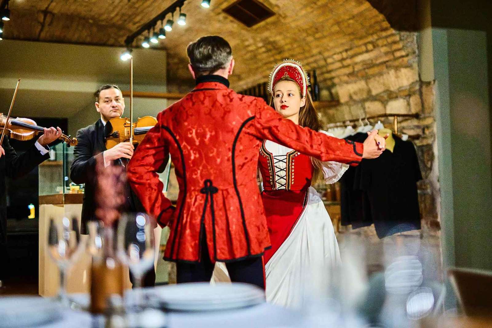 Budapeste: Espetáculo e concerto de dança folclórica húngara