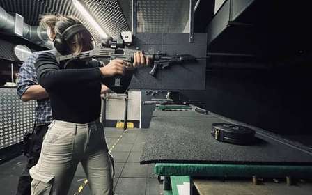 Budapeste: Pacote de tiro com armas de Hollywood